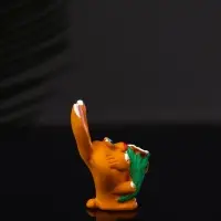 Фигура "Зайчик с цветами" 5х3х3.2 см