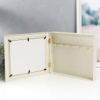 Ключница "Цветы на книге" Слоновая кость  26,5х31,5х4,5 см