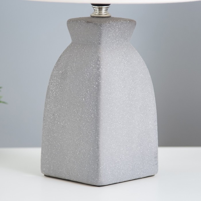 Настольная лампа "Мия" Е27 40Вт графитовый 25х25х35,5см RISALUX