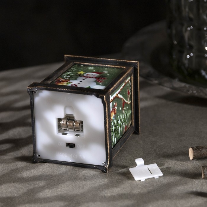 Светодиодная фигура &laquo;Фонарь со снеговиком&raquo; 6 &times; 13 &times; 6 см, пластик, батарейки AG13х3 (в комплекте), свечение тёплое белое