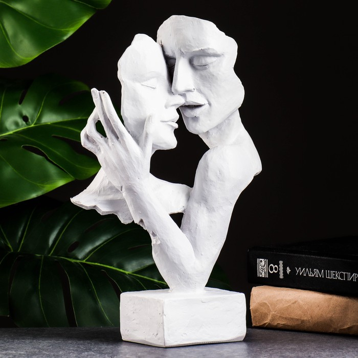 Фигура "Пара влюбленных" белая, 30см