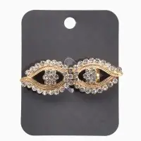 Зажим для кардигана "Ажур", глазки, цвет белый в золоте