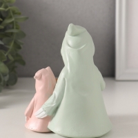 Сувенир полистоун "Утка с утёнком в дождевиках читают книгу" 9х8,5х11 см