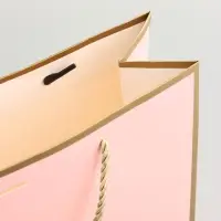 Пакет подарочный, розовый , с бантом, 32 х 25 х 11 см