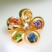 Брошь &laquo;Цветочек&raquo; пятилистник, цветная в жёлтом золоте (неделимая фасовка 12 шт., цена за шт.)