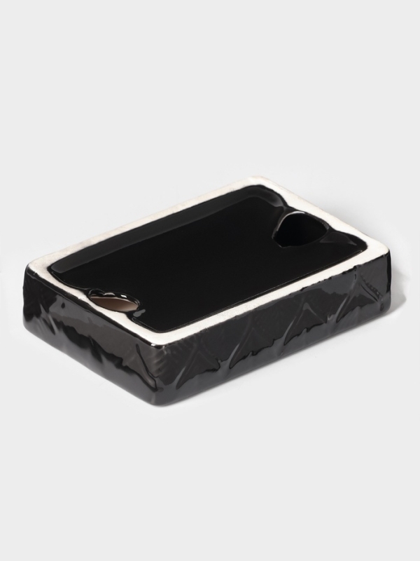 Набор для ванной &laquo;Лепесток&raquo;, 3 предмета, дозатор для мыла, стакан, мыльница, чёрный