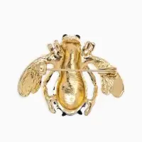 Брошь "Пчела в вишню", цветная в золоте