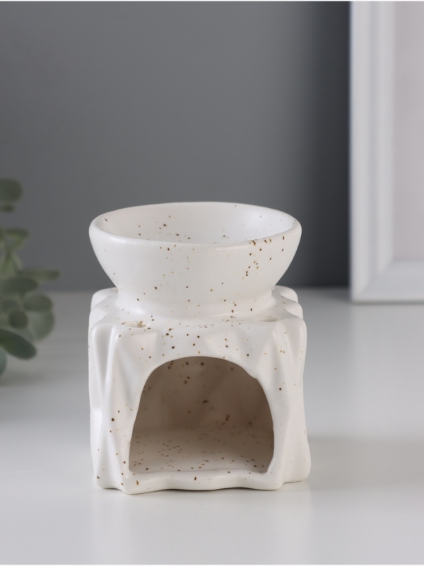 Аромалампа керамика "Грани. Куб" белый с крапинками 8х8х9,5 см