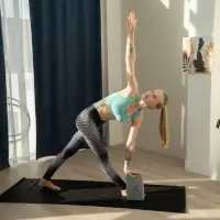 Блок для йоги Sangh, 23х15х8 см, цвет серый