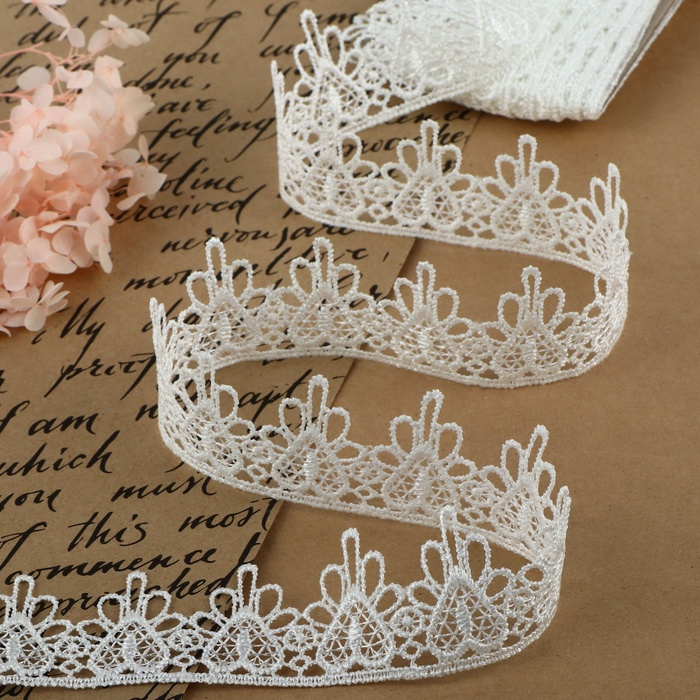 Кружево гипюровое, 35 мм &times; 9 &plusmn; 0,5 м, цвет белый