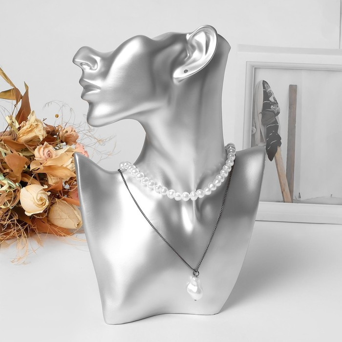Бюст для украшений, пол-лица, отверстие под серьгу, 18&times;5&times;26, цвет серебро