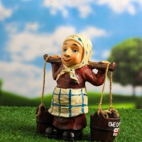 Садовая фигура "Бабушка с ведрами" 20х7х19см