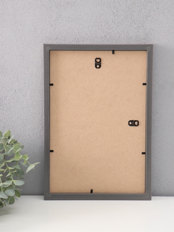 Фоторамка пластик "МИРАМ" 20х30 св. коричневый