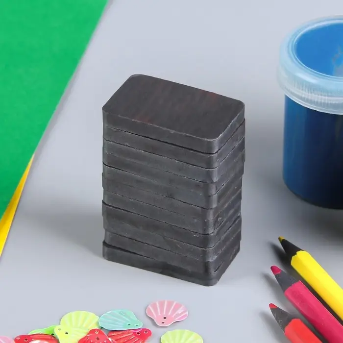 Магнит технический ферритовый, на обе стороны, прямоугольный, 40&times;25&times;5 мм