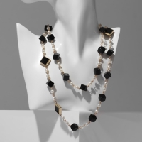 Бусы с жемчугом &laquo;Галантность&raquo;, цвет чёрно-белый в золоте, 80 см