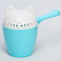 Ковш пластиковый для купания и мытья головы, детский банный ковшик &laquo;Котофей&raquo;, 1 л., с леечкой, цвет голубой