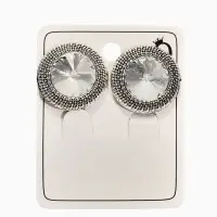 Клипсы "Винтаж" круг страз, цвет белый в чернёном серебре