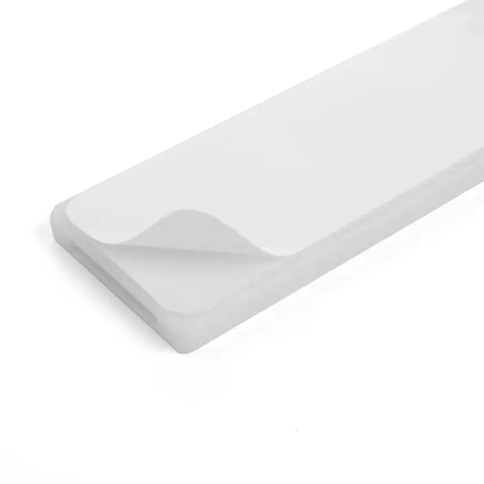 Держатель самоклеящийся для удлинителя ТУНДРА, 40&times;103 мм