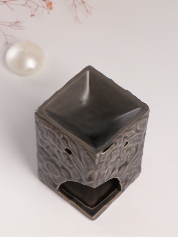 Аромалампа керамика "Цветочный букет" тёмно-оливковая 7,7х7,7х12 см