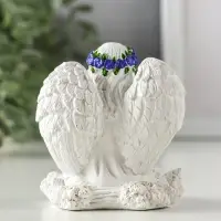 Сувенир полистоун "Девочка-ангел с венком из лаванды" белый с фиолетовым 8х6х8,5 см