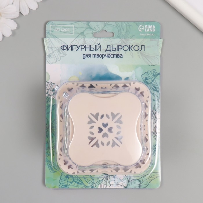 Дырокол фигурный рисунок 3,8х3,8 см "Колейдоскоп" 6.1х6,1х4,1 см