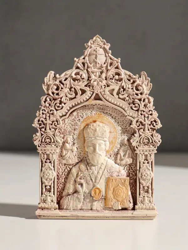 Икона с подвесом "Николай Чудотворец", размер 12х8х2 см,гипс, роспись