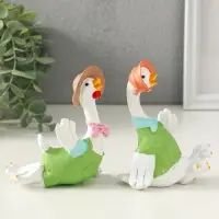 Сувенир полистоун "Гусь и гусыня в зелёных нарядах" набор 2 шт 6х11х11,7 см