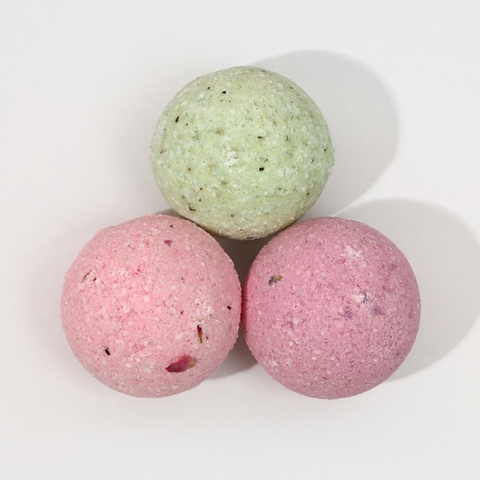 Набор бомбочки для ванны с добавками ЧИСТОЕ СЧАСТЬЕ &laquo;8 Марта&raquo;, 3х40 г