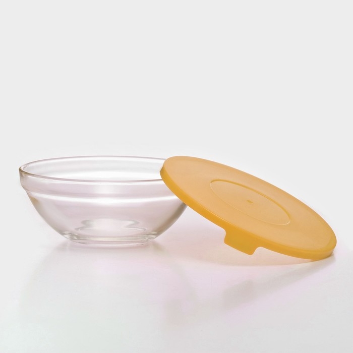 Набор стеклянных салатников Доляна &laquo;Классика&raquo; с крышками, 5 предметов: 900 мл (17&times;7,6 см), 500 мл (16&times;6 см), 350 мл (12,5&times;5,4 см), 200 мл (10,5&times;4,5 см), 130 мл (9&times;3,7 см), цвет жёлтый