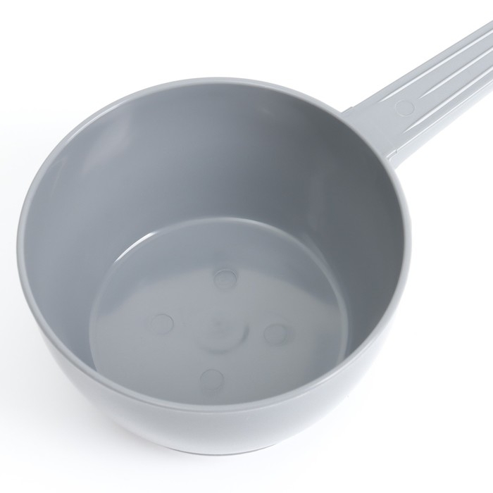 Ковш пластиковый для купания и мытья головы, детский банный ковшик, 1л., цвет серый