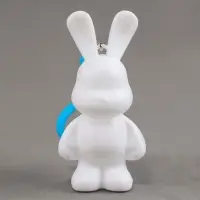 Алмазная мозаика на брелоке "Зайка"