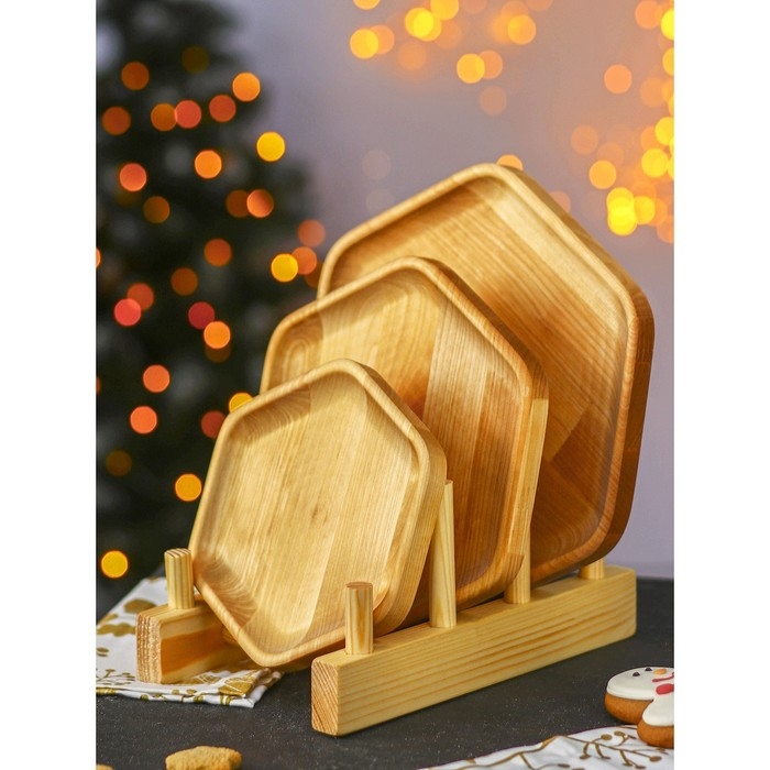 Подарочный набор деревянной посуды Adelica &laquo;Ромб&raquo;, тарелки 3 шт, подставка: d=24 см, d=20 см, d=16 см, берёза