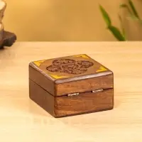 Шкатулка квадратная  с замочком латунь 10х10х6 см, дерево шишам