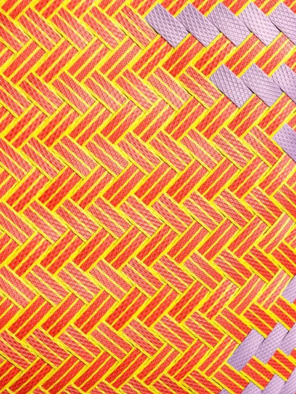 Сумка плетёная, 30&times;15&times;45 см, пластик, сиренево-жёлтая