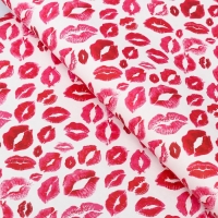 Набор бумаги упаковочной крафт "Поцелуи", 2 листа 50 &times; 70 см