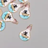 Декор для творчества металл, эмаль "Кот на лодке в лампочке" 2,8х1,6 см