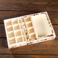 Новый год. Упаковка для конфет 16 шт &laquo;Елочные игрушки&raquo; 17,7 х 17,7 х 3,8 см