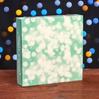 Новый год. Упаковка для конфет 16 шт &laquo;Снегирь на рябине&raquo;, 17,7 х 17,7 х 3,8 см