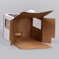 Коробка под торт 2 окна, с ручками, белая, + подложка 2,5 золото-белый, 24 х 24 х 20 см