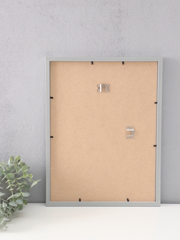 Фоторамка пластик "МИРАМ" 30х40 св. серый