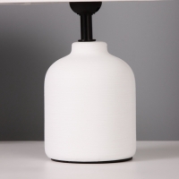 Лампа настольная "Никс" 1х40Вт Е27 белый 20х20х30см МОДЕЛЬ: