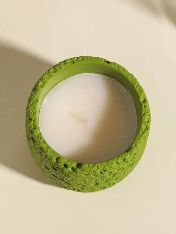 Свеча в вулканическом подсвечнике "Лава" зелёная 8,5х8,5х7,5 см