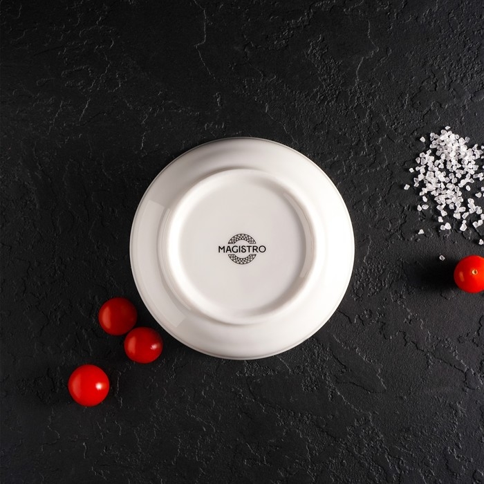 Салатник фарфоровый Magistro &laquo;Волна Бланш&raquo;, 500 мл, d=12,5 см, цвет белый