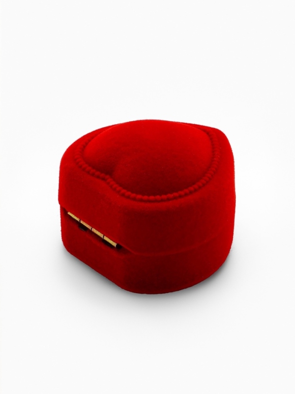 Футляр бархатный под кольцо &laquo;Сердце с рамкой из точек&raquo; 5&times;5, цвет красный