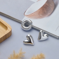 Набор серьги и каффы 3 шт. &laquo;Сердечко&raquo; бублик, цвет серебро