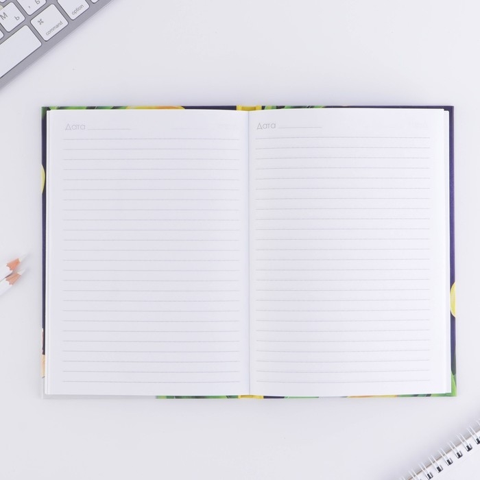 Ежедневник в подарочной коробке &laquo;Самому лучшему учителю&raquo;, формат А5, 80 листов, твердая обложка