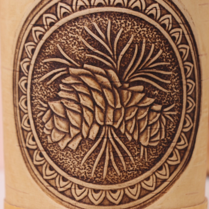 Туес &laquo;Шишки&raquo;, 8&times;8&times;10 см, береста