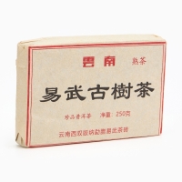 Китайский выдержанный черный чай "Шу Пуэр. Дерево Иу", 250 г, 2012 г, Юньнань, кирпич