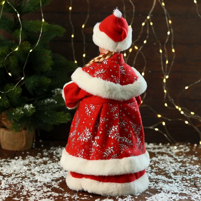 Снегурочка "В красной шубке и шапочке" двигается 40 см