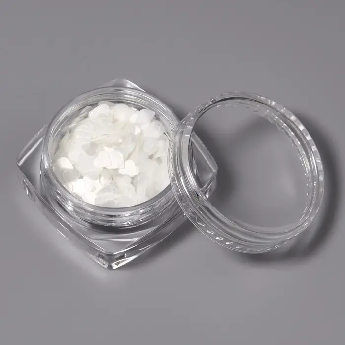 Пайетки для декора &laquo;Сердечки&raquo;, белые